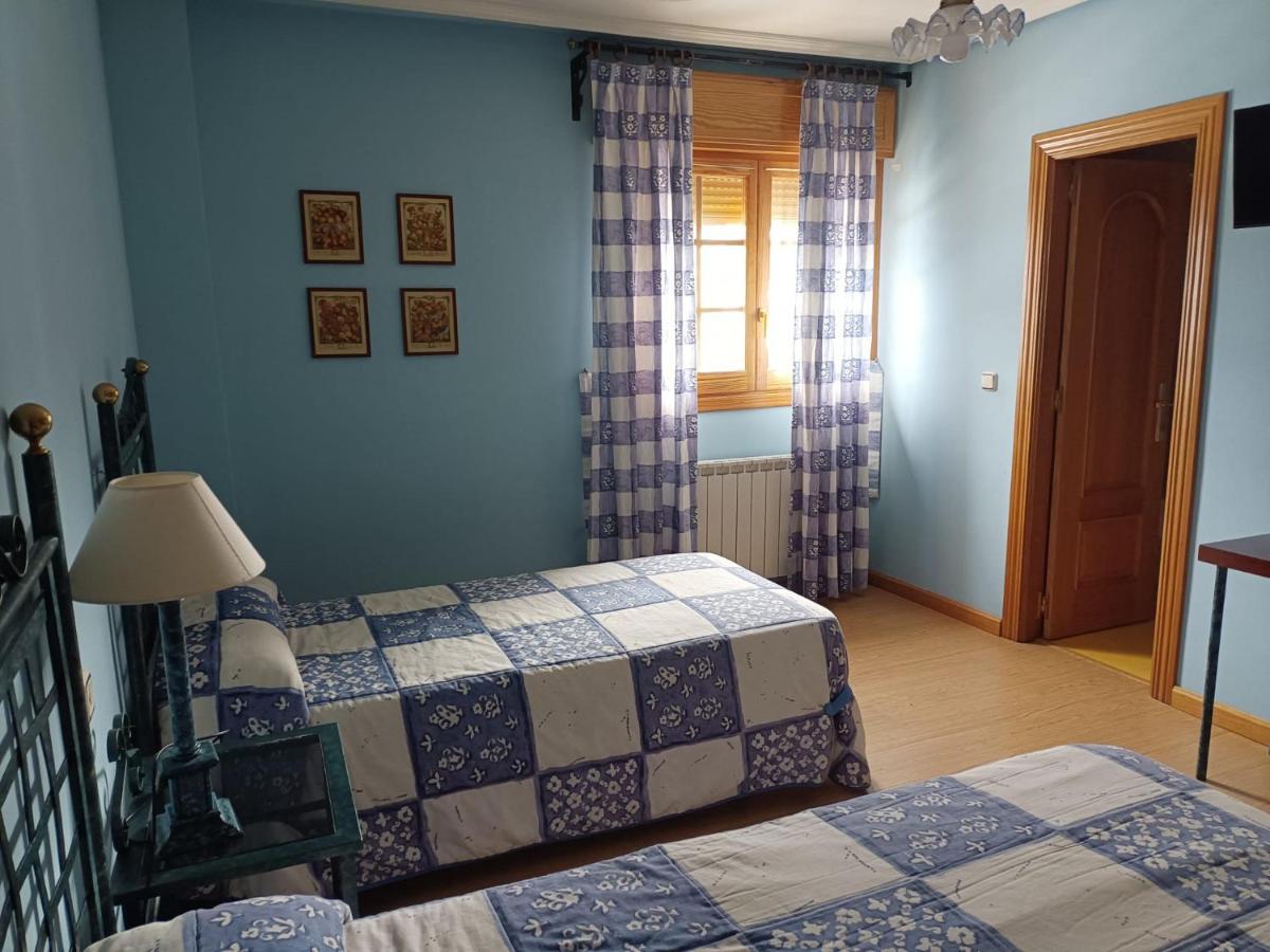 Hotel Pico Espiguete Alba de los Cardaños 外观 照片