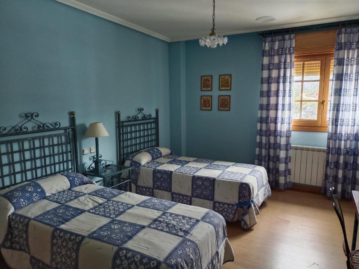 Hotel Pico Espiguete Alba de los Cardaños 外观 照片