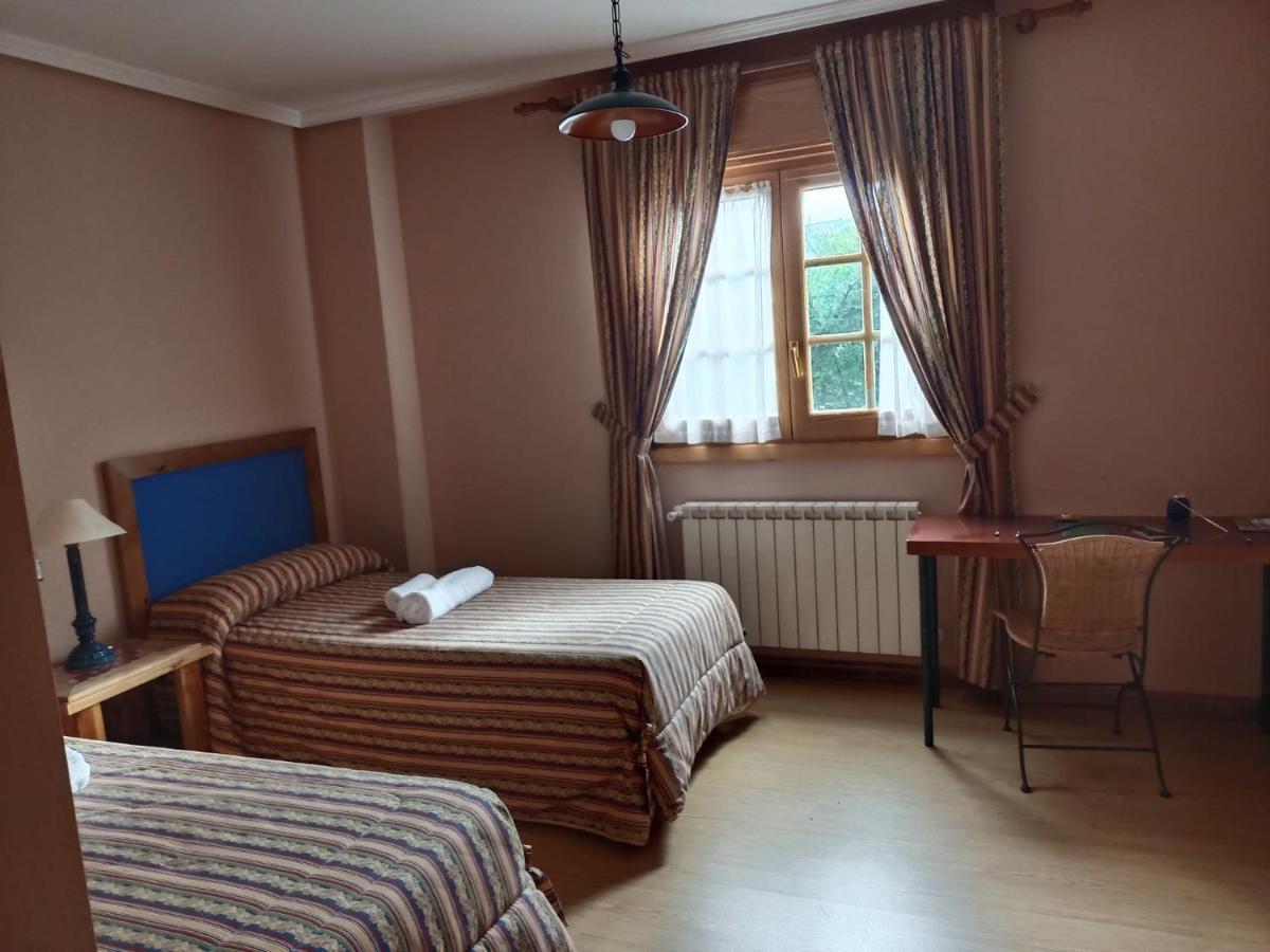 Hotel Pico Espiguete Alba de los Cardaños 外观 照片