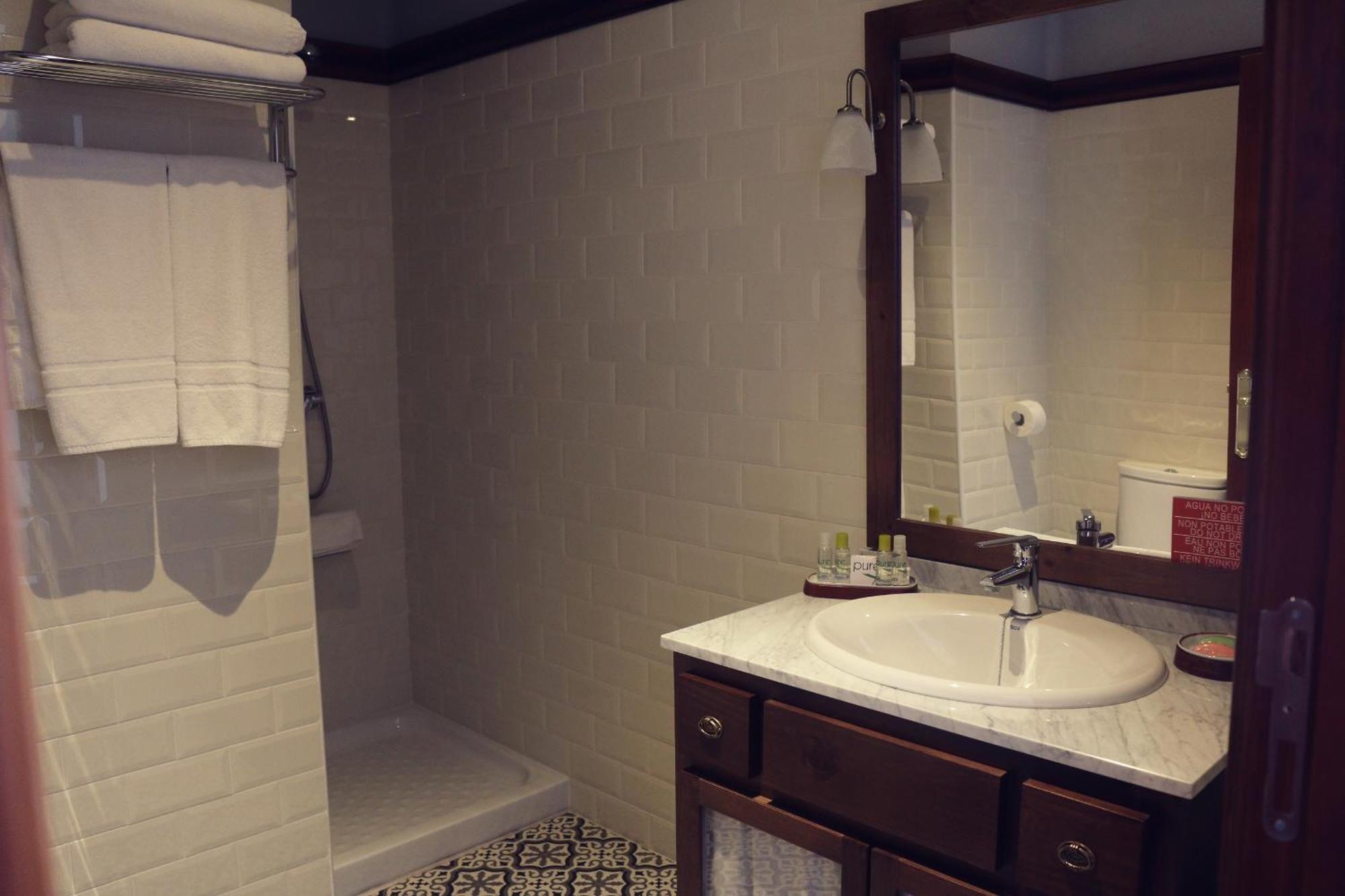 Hotel Pico Espiguete Alba de los Cardaños 外观 照片