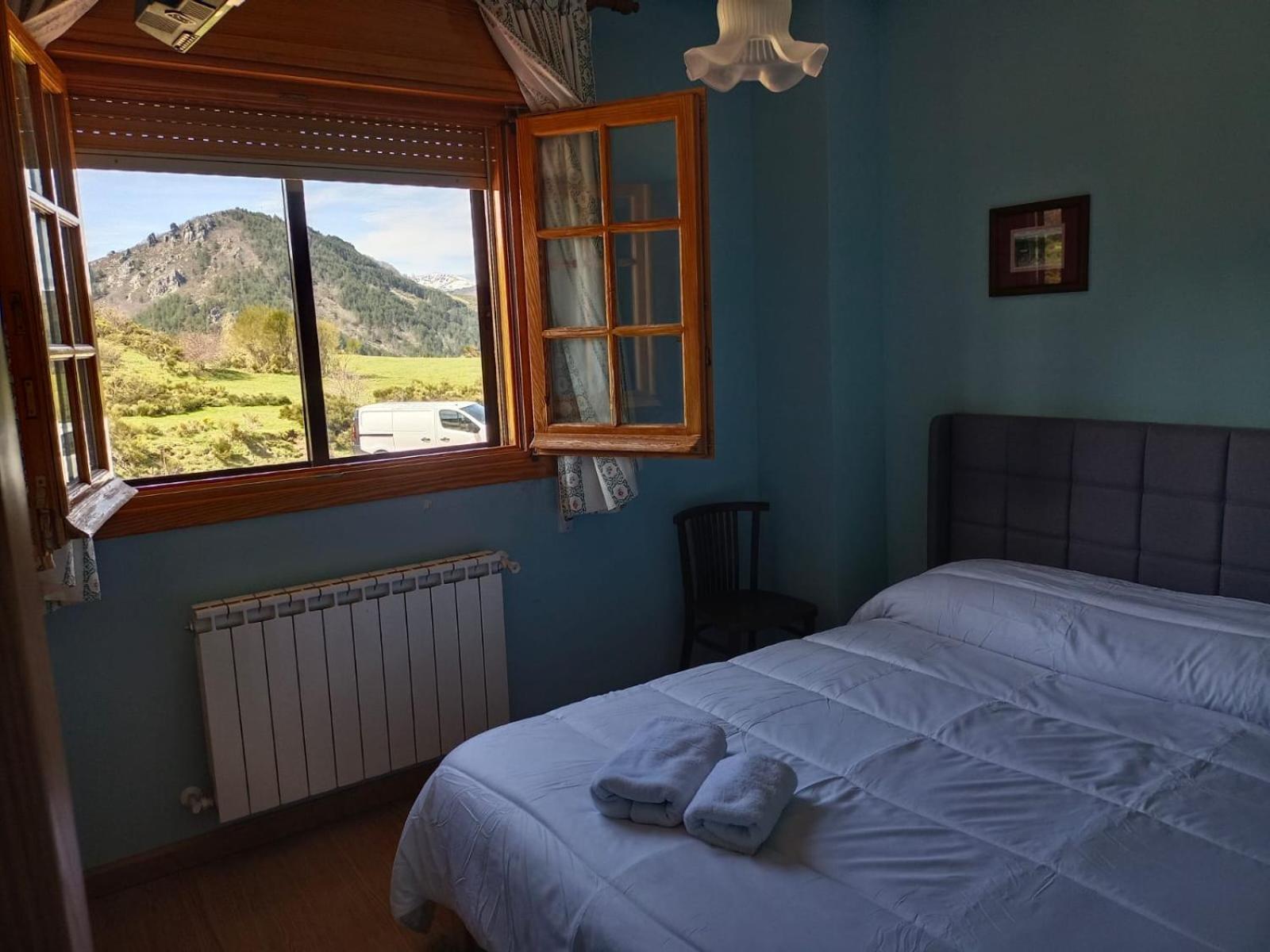 Hotel Pico Espiguete Alba de los Cardaños 外观 照片