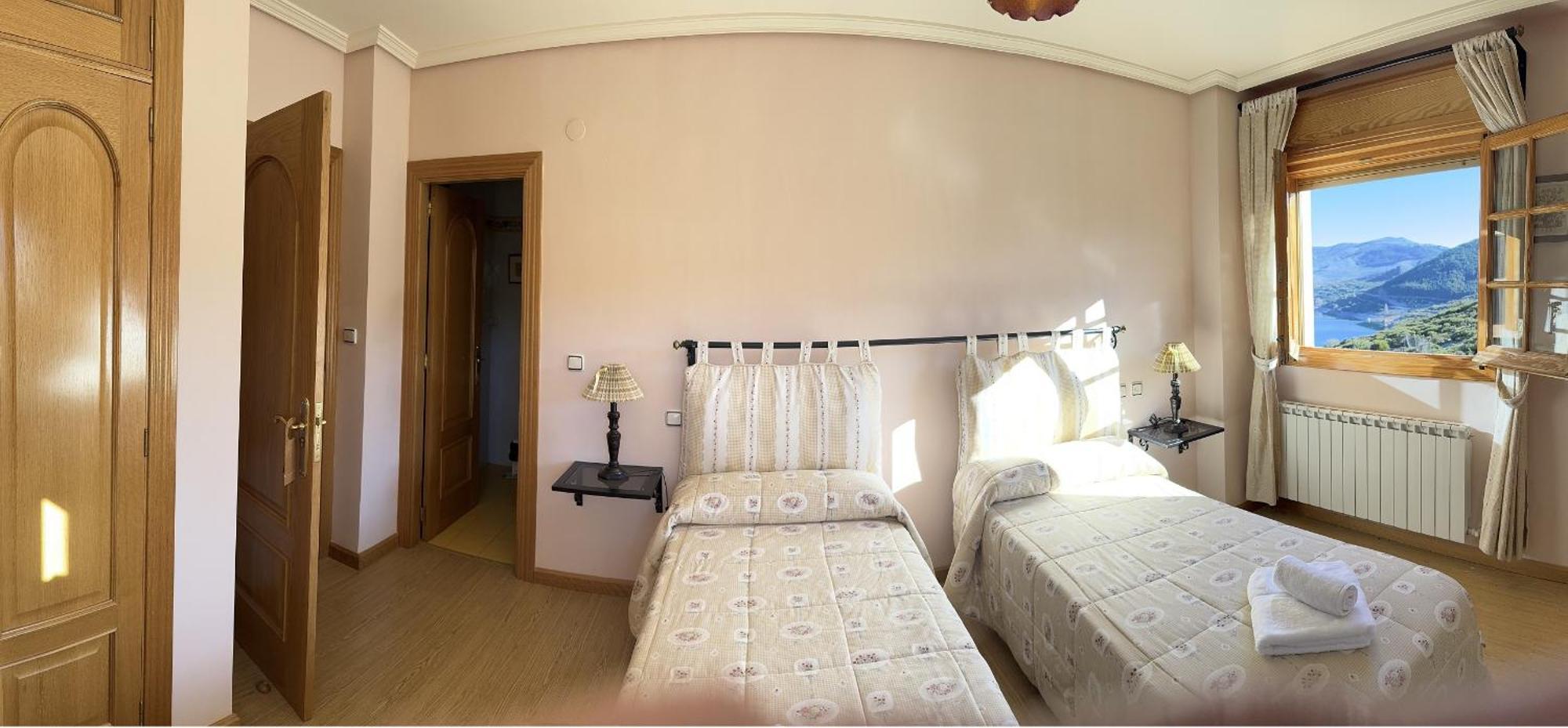 Hotel Pico Espiguete Alba de los Cardaños 外观 照片