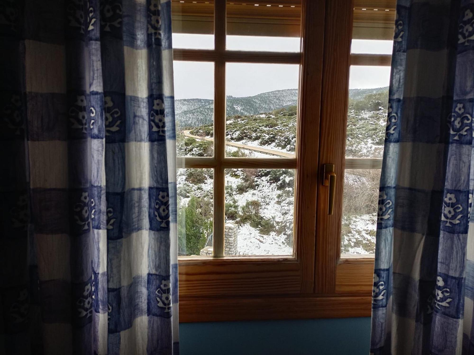 Hotel Pico Espiguete Alba de los Cardaños 外观 照片